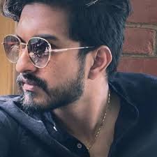 pravikart's profile picture. 