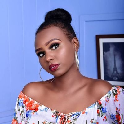 JanetteLesilele's profile picture. In another universe,I'm easier to love🥀