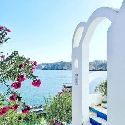 و ينظر الله لك نظره رضا.. فتزهر حياتك 🌷