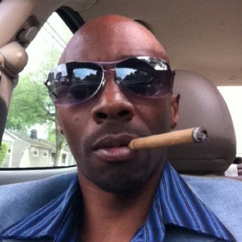 bigshowdino's profile picture. 