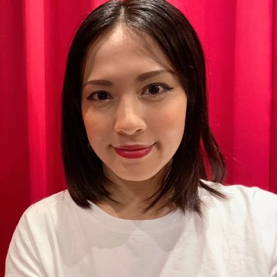 原万紀子です。ポールダンスしてます！Hi! I'm MAKI.I 'm a Japanese poledancer. Hallo! Ich heiße MAKI. ich bin die Tänzerin.