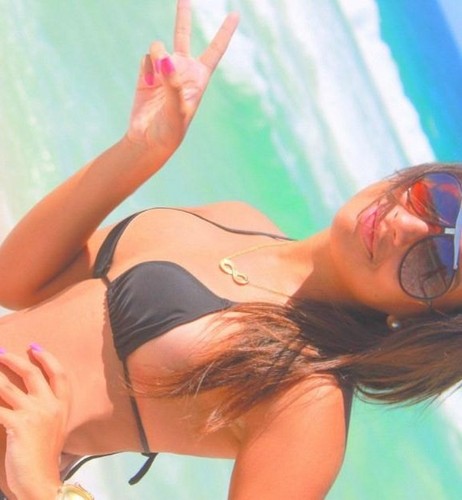 FernandaSallesG's profile picture. 