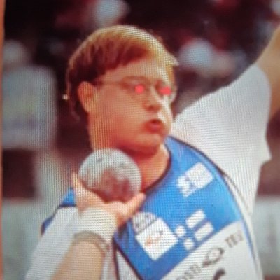 Keski-ikäinen entinen liikkamaikka idästä. Harrastuksena kaikenlainen palloilu ja sijoittaminen (Pekalta 7x👑). Antero Paljakan vuosikymmenten fanitus 😁