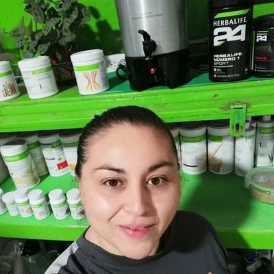 soy una mujer emprendedora y trabajadora, esposa de un gran hombre y mamá de 2 hermosos bichitos