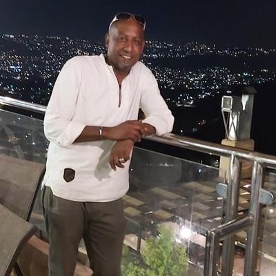 ruwaed's profile picture. 