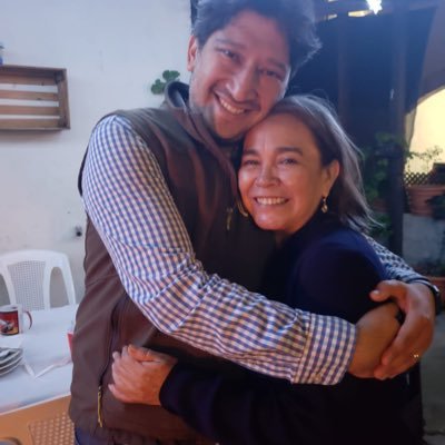 crismgt's profile picture. 