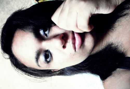Sou chata,odeio modinhas como Luan Santana,Restart,Fiuk etc...sou eternamente fã de Chico Science,Zé Ramalho,Vanessa da Mata entre outros....