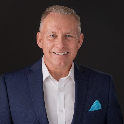 Commercial Realtor/Tenant Rep, Past Chair - Wpg C of Commerce, Scratch Golfer (Wannabe) , Brown Belt Karate, Husband, Dad and Grandpa / Mishoom