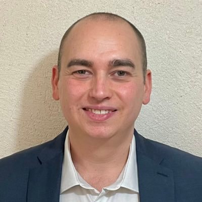 Enterprise Software Solution Architect @SchneiderElec
Empowering organisations to create smart and decarbonized buildings