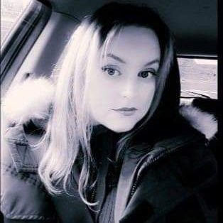 MelanieRau3's profile picture. 