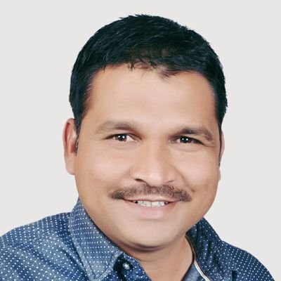 यहाँ सब खामोश हैं कोई आवाज़ नहीं करता,
सच बोलकर कोई, किसी को नाराज़ नहीं करता।