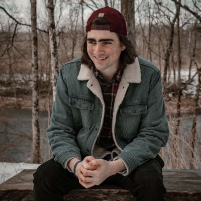 itsjustommy's profile picture. Mainly, post about sports.