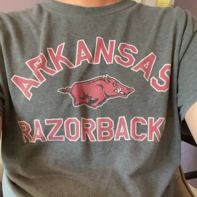 Lifelong Razorback fan. Avid tennis player. Shodan. Stay at home dad.