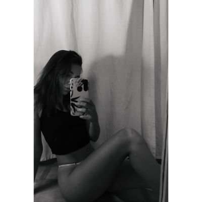 PriscilaRoesle4's profile picture. 