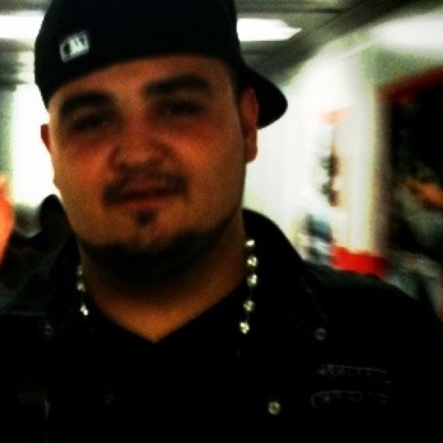 idGAFmic's profile picture. I Don't Give A Fuck