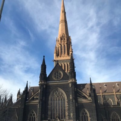 hukg10's profile picture. 22卒、海外大学 IT志望です バックエンド側に興味あり