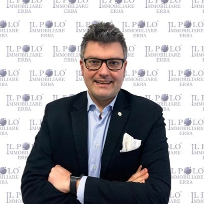 Titolare de “Il Polo Immobiliare” di Erba: Agente Immobiliare dal 2006! 🏠 👔 🖊