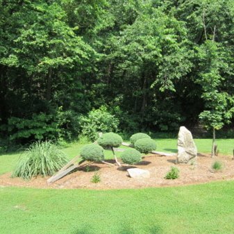 Innovative Landscapes Inc is a specialized landscape design company based in Godfrey, Illinois.