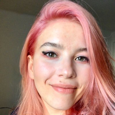 daianafolea's profile picture. #branding + #content strategist @ https://t.co/JyykhyqkbX

Writing a weekly #newsletter for #creatives. Going out each Wednesday morning.