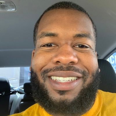 mrlivinglife's profile picture. 