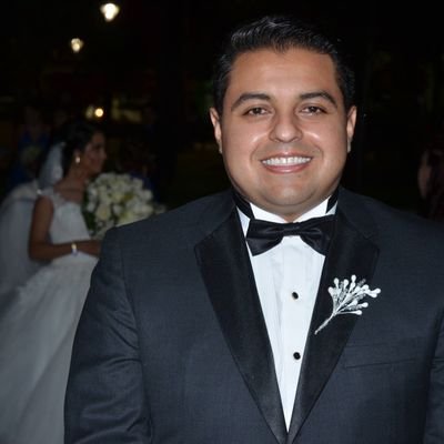 Javo_BM's profile picture. Abogado de profesión,  basquetbolista de pasión y amante eterno de la música