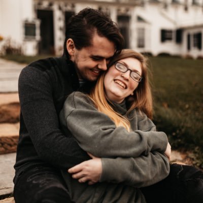 A person who cannot give up anything, can change nothing. @tatumraes 🖤