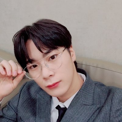 cloudyybinnie's profile picture. for #문빈 | turn notifications on !! :)
