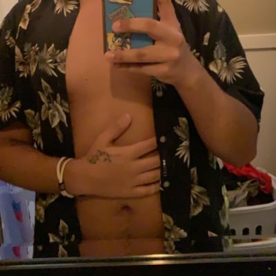 /Bi /25 😈 message me 🇵🇷 🇳🇬 partnered and open