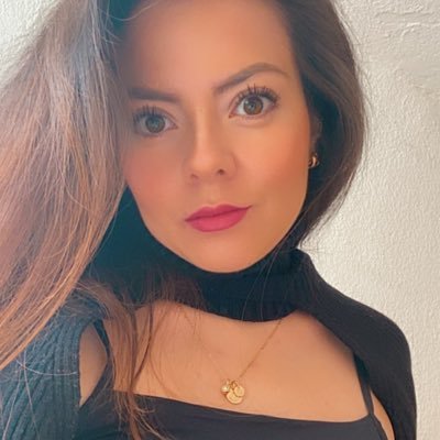danielaleont_'s profile picture. De chiquita quería bailar en los conciertos de Reggaeton pero terminé en publicidad🤷🏼‍♀️ Amo las papas a la francesa y de puestito. Insta: @daanielaleont_