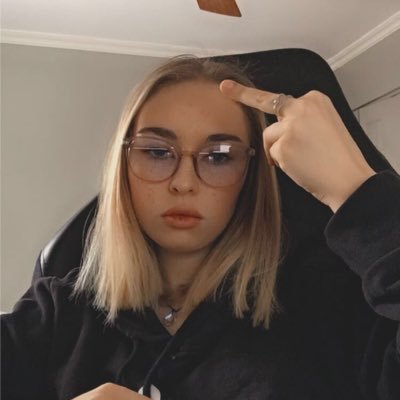 bishkillmepls's profile picture. Welcome to my shit show of a life:3