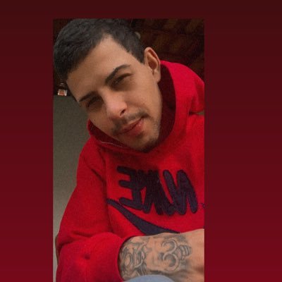 Vi o desprezo vindo na base da dose e todo dia eu dava um corte