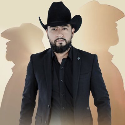 Cantante de música Mexicana Cantante Mexicano! 🇲🇽💪 Banda, Norteño 🙌 MGT: george.prajin@gmail.com Escucha: https://t.co/b1wXeBvOvJ