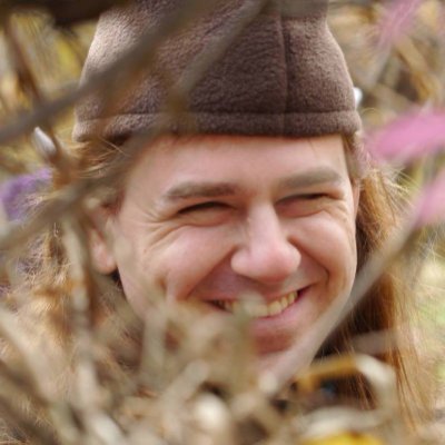 If I weren’t a human I would be a golden retriever. Developer @wehrtyou. I don't Tweet much.