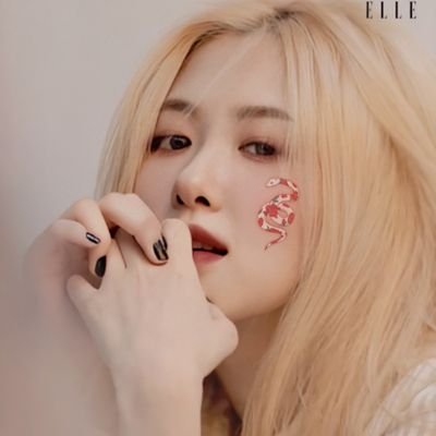 #𝟭𝟵𝟵𝟳 ★ the ocean waves at her as she mumbled those lullabies from her delicate lips. petals of the thornic roses, 𝐑𝐨𝐬𝐞𝐚𝐧𝐧𝐞.