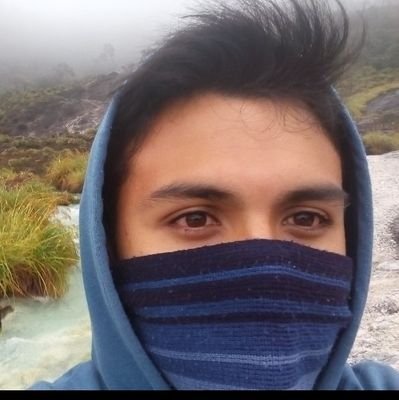 ManuelFBurgosG1's profile picture. Historiador, siempre como Rin Rin renacuajo, muy tieso y muy majo