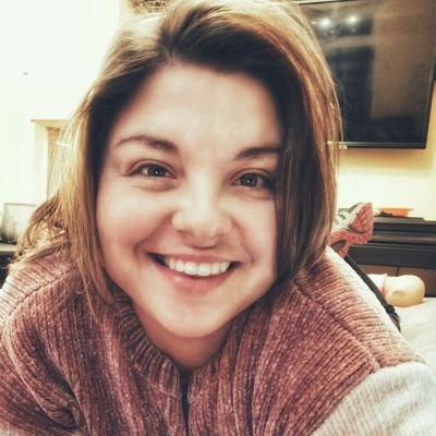 AnnaBooth767's profile picture. blogger, anti diet culture, self development