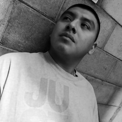 JosueHz67's profile picture. ...