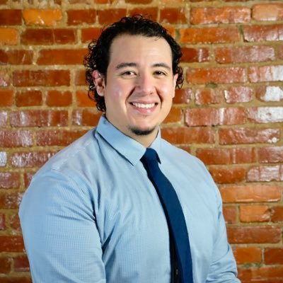 Neurologic Physical Therapist• MGH 21’• USC 15’• Advocate• Mentor