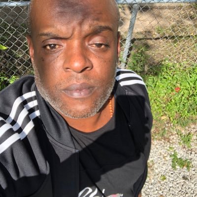 solo_culture's profile picture. Love my community ✊🏿🏳️‍🌈. Pull up.. We on da porch!! on stereo. #KCMO #BLM #KCRoyals #StopRedlining