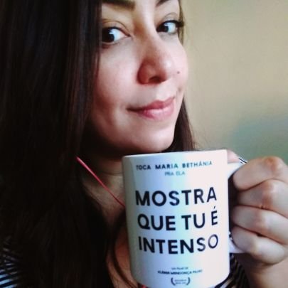 Muitas doses de café e muito azar no amor.