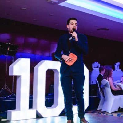 RPS Wales Policy & Public Affairs Exec. Pharmacist. Welsh Labour activist. Siarad Cymraeg. Opinions are my own, retweets are not endorsements. 🌹🏴