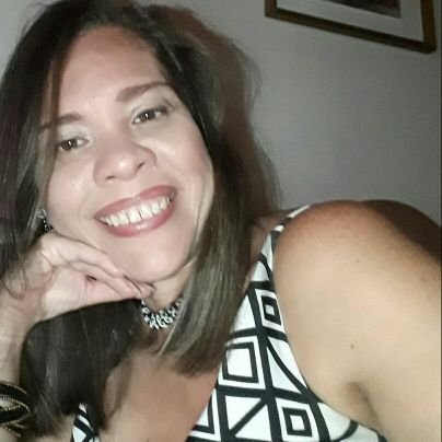 Venezolana Lic. en Administracion. Renacedora, Consteladora , Psicoastrologa, Asesora en Astrogenealogia, Maestra de Un Curso de Milagros, Escuela para Diosas