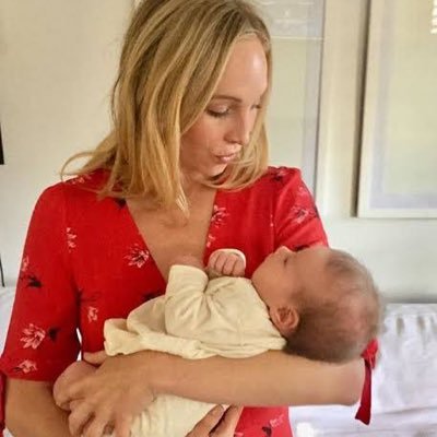 SexyBlonde_Care's profile picture. @SaltzmanxHunter 💍💛|| Best Friends are #Elena & #Bonnie|| Daughters are #Josie & #Lizzie Saltzman|| #Vampire @midnightcityrp||Son is Lucas