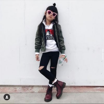 1/2 Japanese 1/2 Vietnamese 12 year old actor living between Tokyo & LA. Account ran by mom @maisassygirl For Social Media Collabs: zooey@gb-dm.com