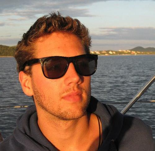 Guerrilla_farm's profile picture. Urban gardening taken to the street. Bombing the city with plants people would never expect to see grow.