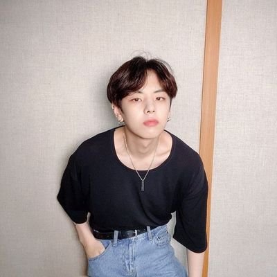 Stan WEi for a better life
multi stan--- Papels make me broke --
