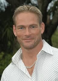 aussiesteve78's profile picture. Misses the sun, sea, sand and surf back home