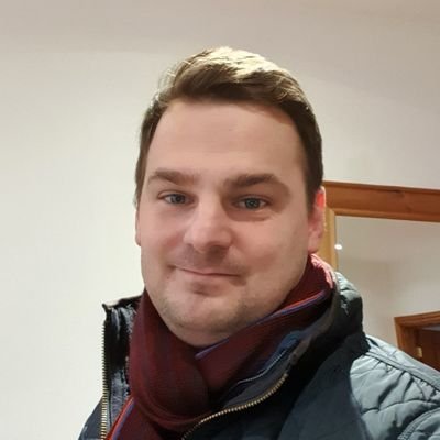 Engineer, scientist and fan of all things interesting. Follow the politics of the day. Spurs fan.