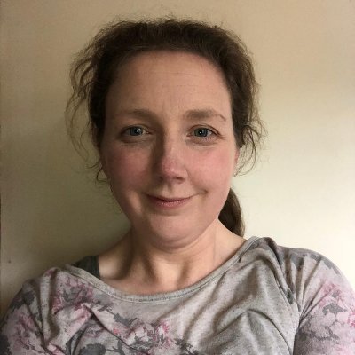 Irish author and blogger. Wannabe comedian. Mum to 4 boys, dog and two cats. Wifey! Snowday and Pushing on Amazon (KU too!!)