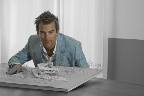 Architect. Young, dynamic (green) architect, tweets about his occupation, sketch of the week and other interesting stuff.